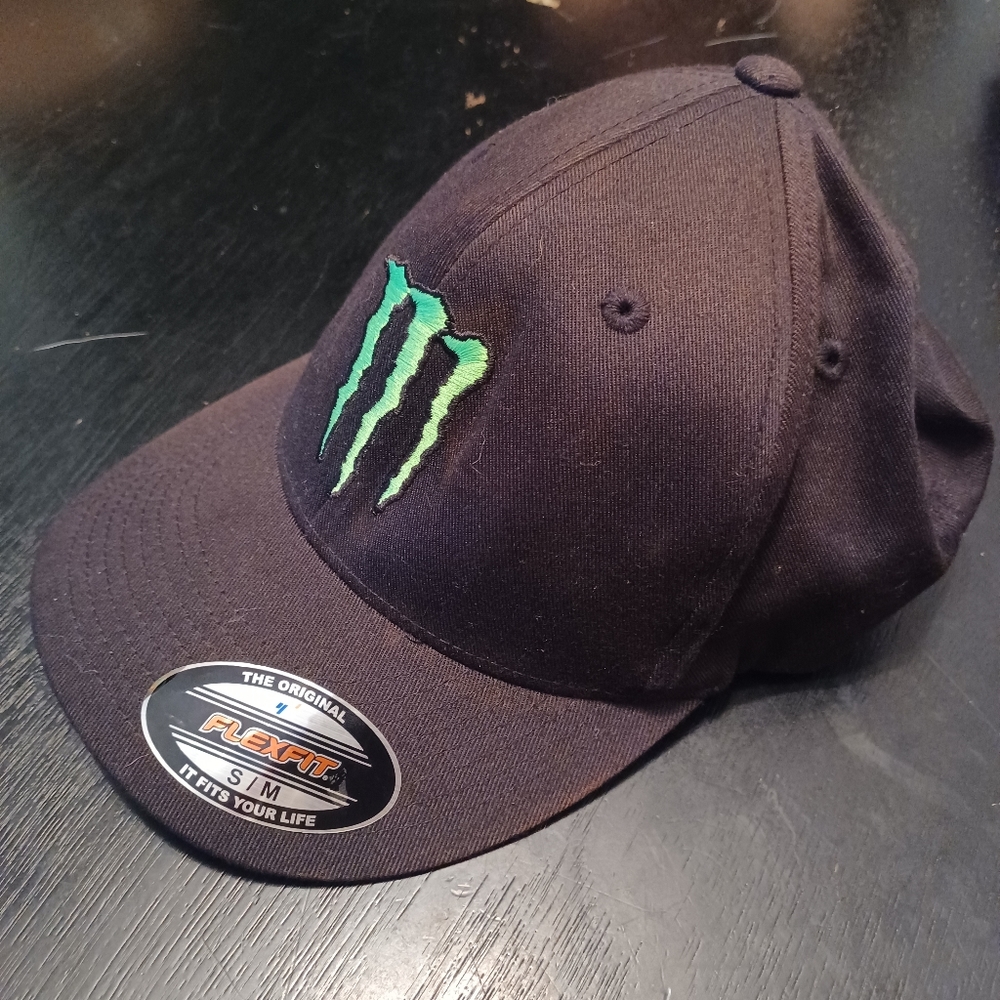 Monster Energy Flexfit Hat S/M Baseball Style Fitted Cap